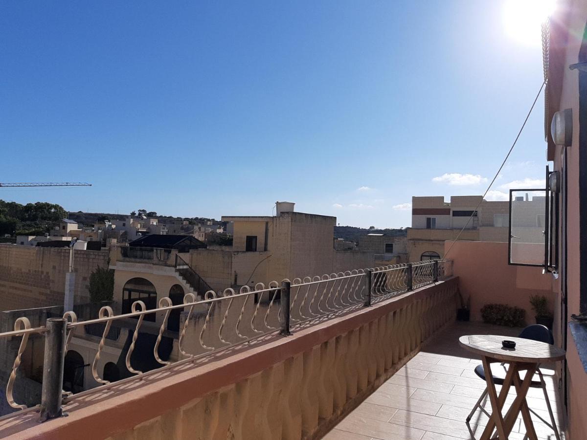 Tal-Marga B&B Qala Exterior photo